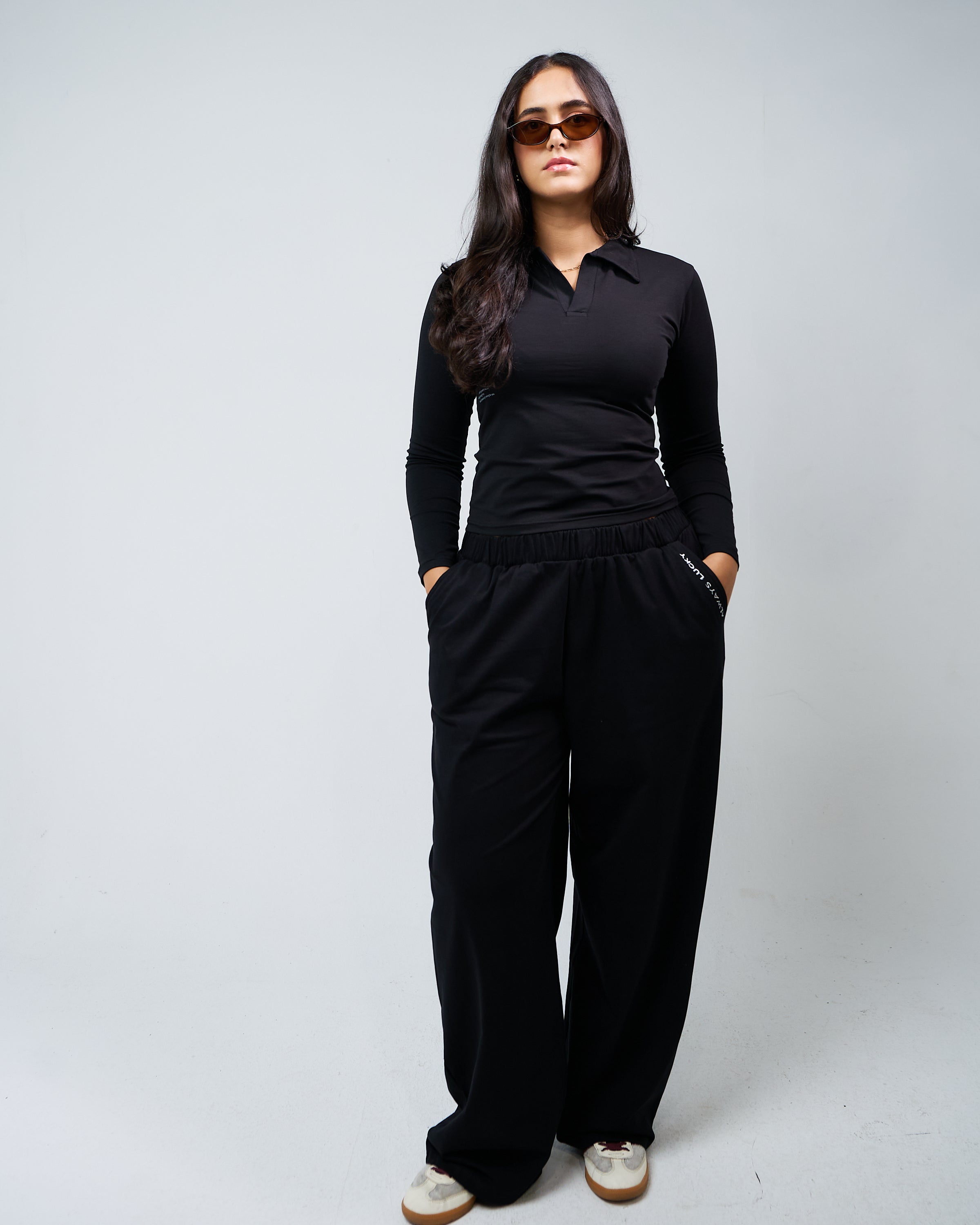Noir Ease Contour Top